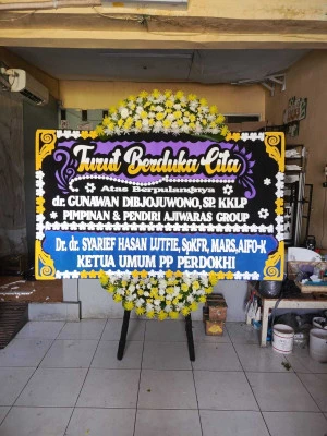 Papan Bunga di Gunungsugih Salem